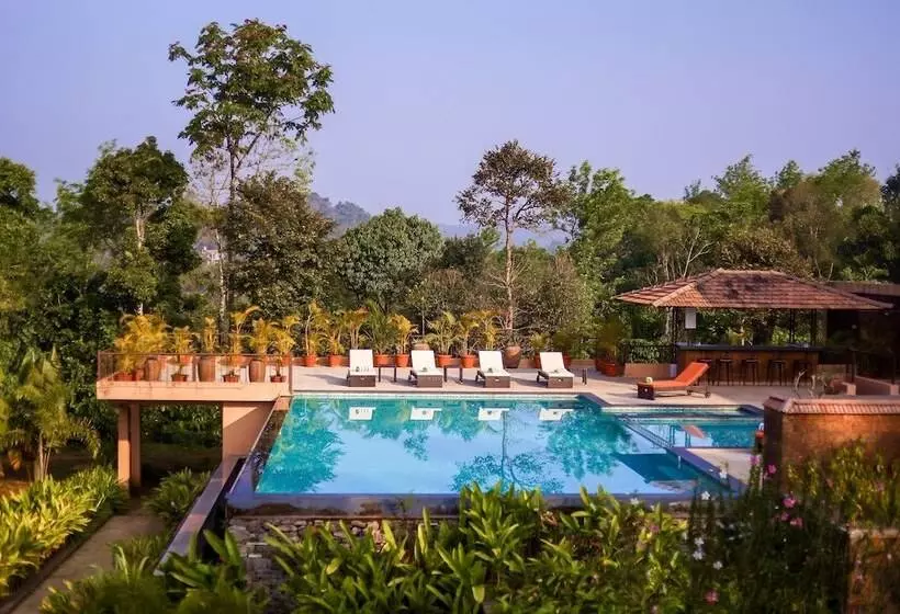 ホテル Machaan Plantation Resorts Sakleshpur