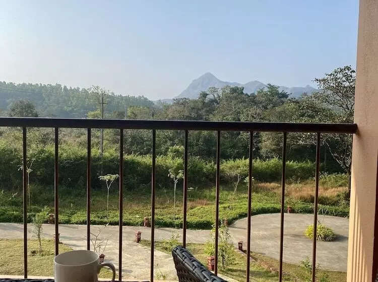 ホテル Machaan Plantation Resorts Sakleshpur