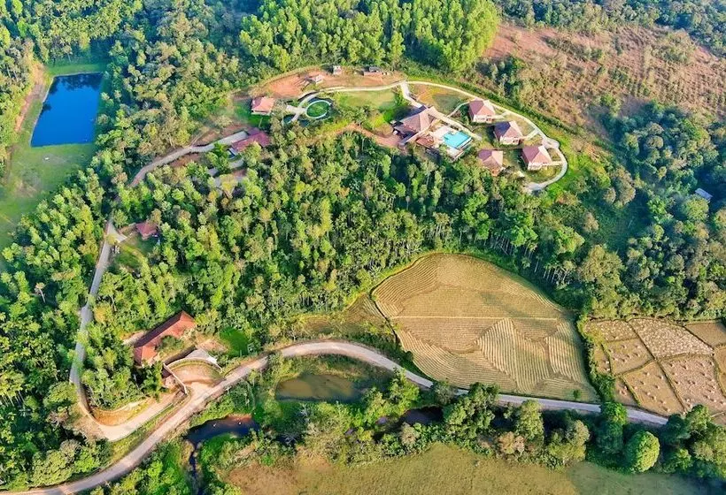 ホテル Machaan Plantation Resorts Sakleshpur