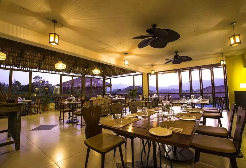 ホテル Machaan Plantation Resorts Sakleshpur