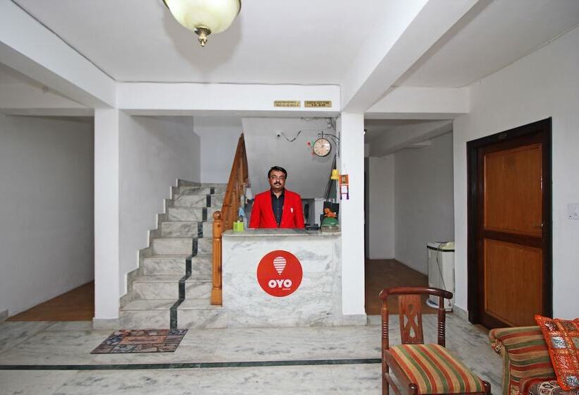 ホテル Oyo 8878 Chinar Lake View