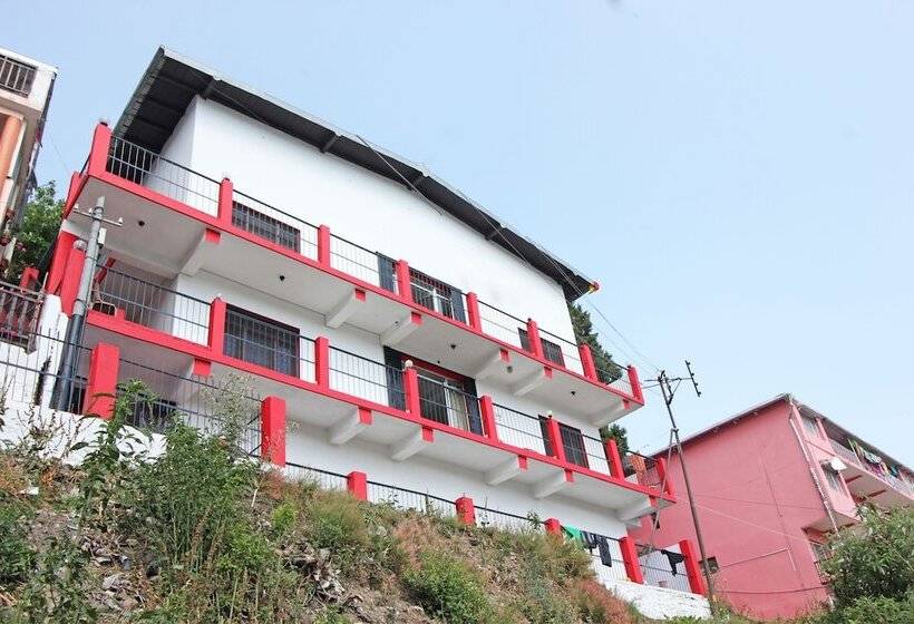 ホテル Oyo 8878 Chinar Lake View