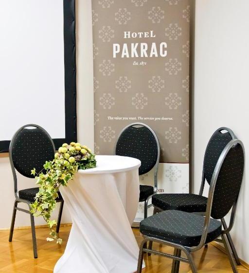 호텔 Pakrac