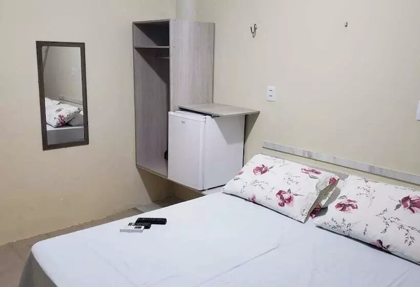 Hotelli Pousada Casarão Do Mar