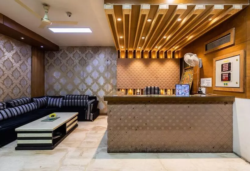 Hotelli Shree Balaji Palace By Oyo Rooms