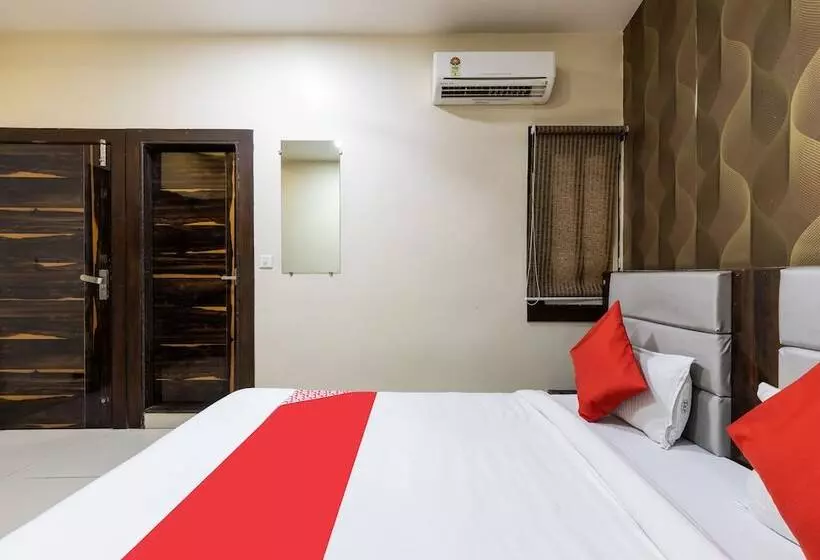 Hotelli Shree Balaji Palace By Oyo Rooms