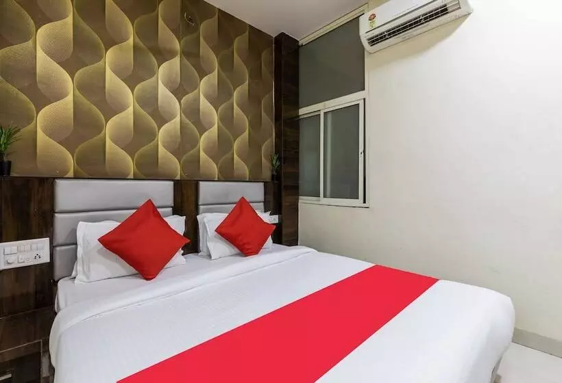 Hotelli Shree Balaji Palace By Oyo Rooms