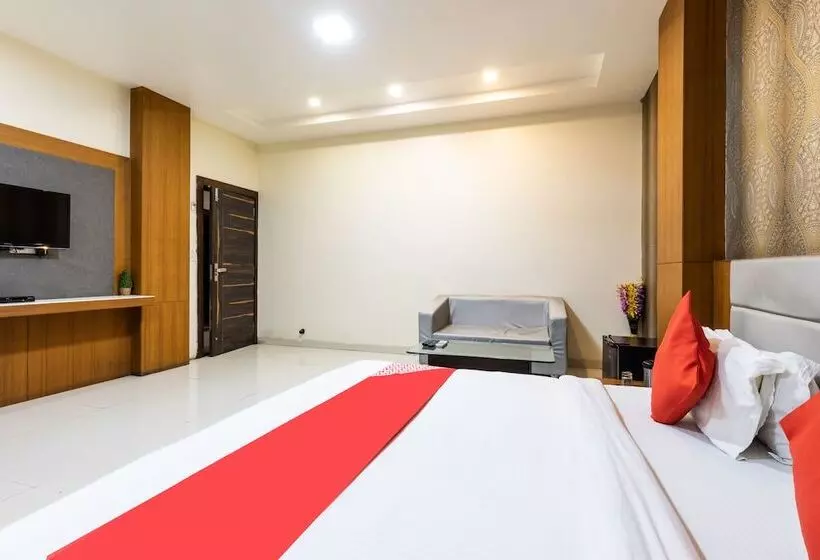 Hotelli Shree Balaji Palace By Oyo Rooms