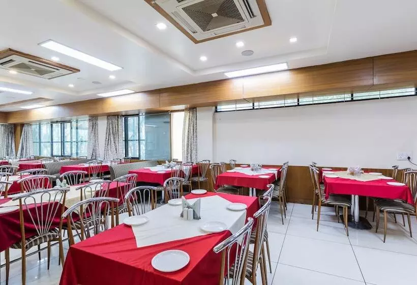 Hotelli Shree Balaji Palace By Oyo Rooms