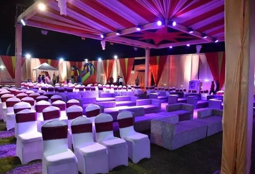 Hotelli The Grand Shukrana