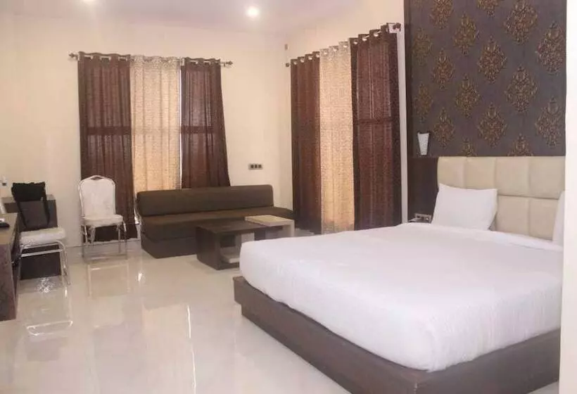 Hotelli The Grand Shukrana