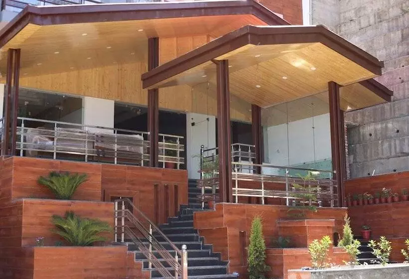 Hotelli The Royal Regency Shimla
