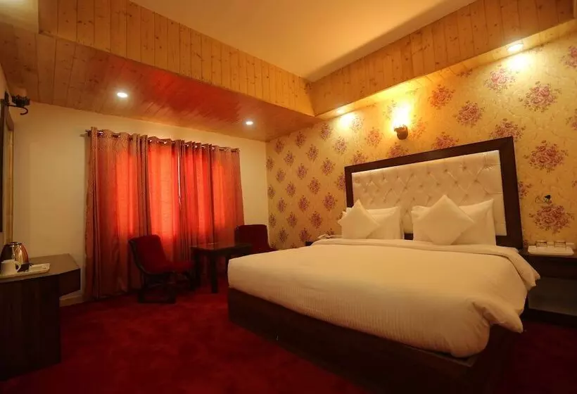 Hotelli The Royal Regency Shimla