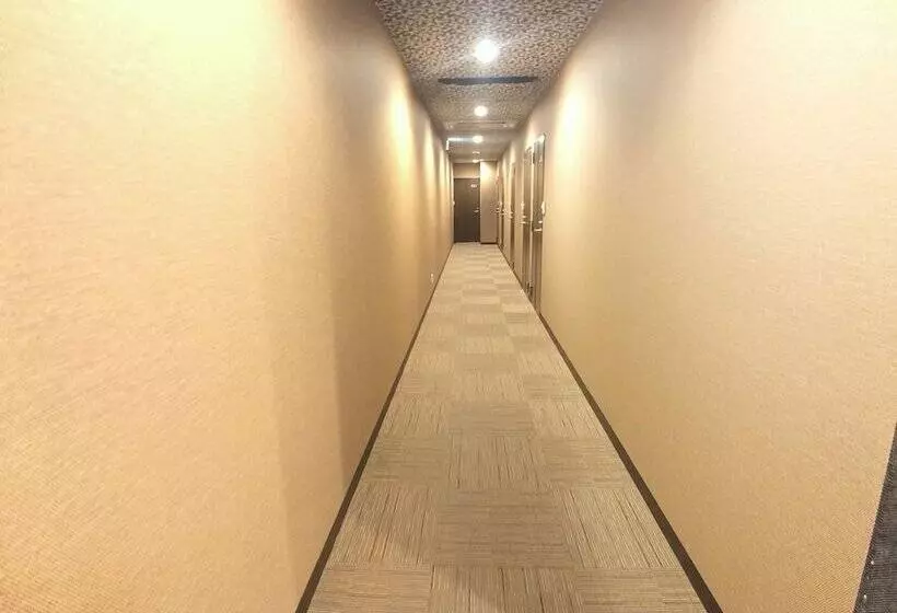 Hotelli Tokyo Tourist Inn