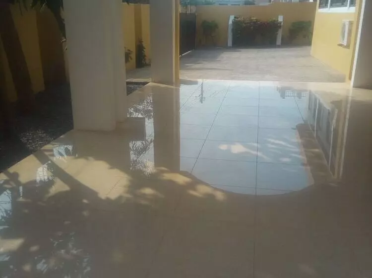 Majatalo Ama Serwaa Lodge