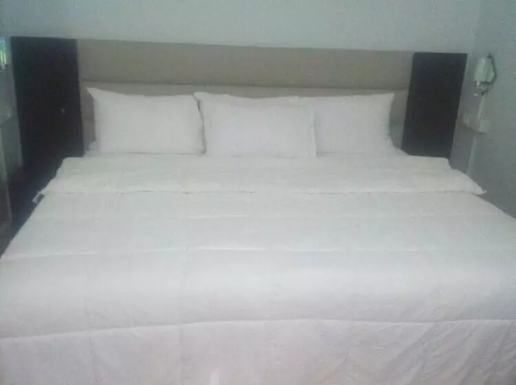 Majatalo Ama Serwaa Lodge