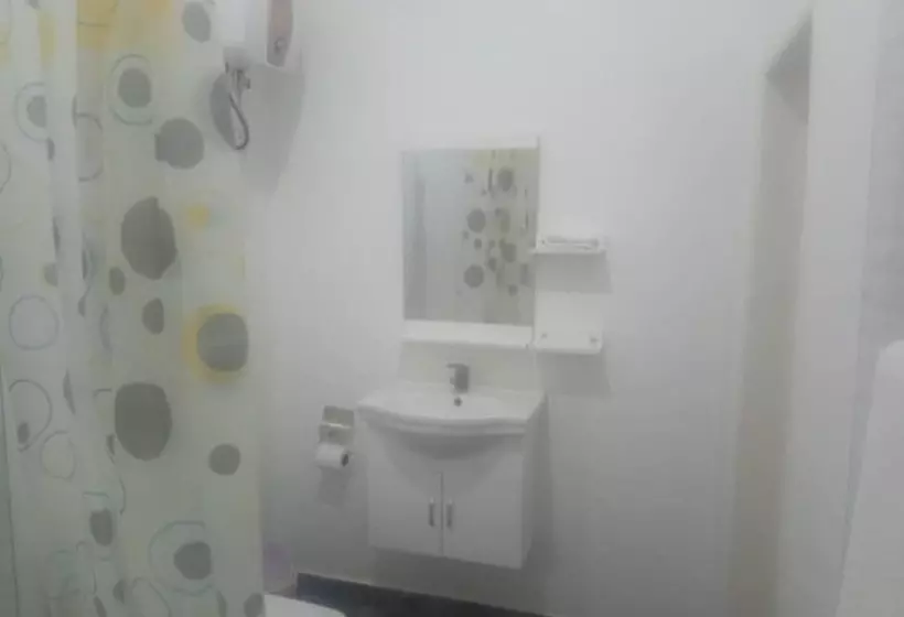 Majatalo Ama Serwaa Lodge