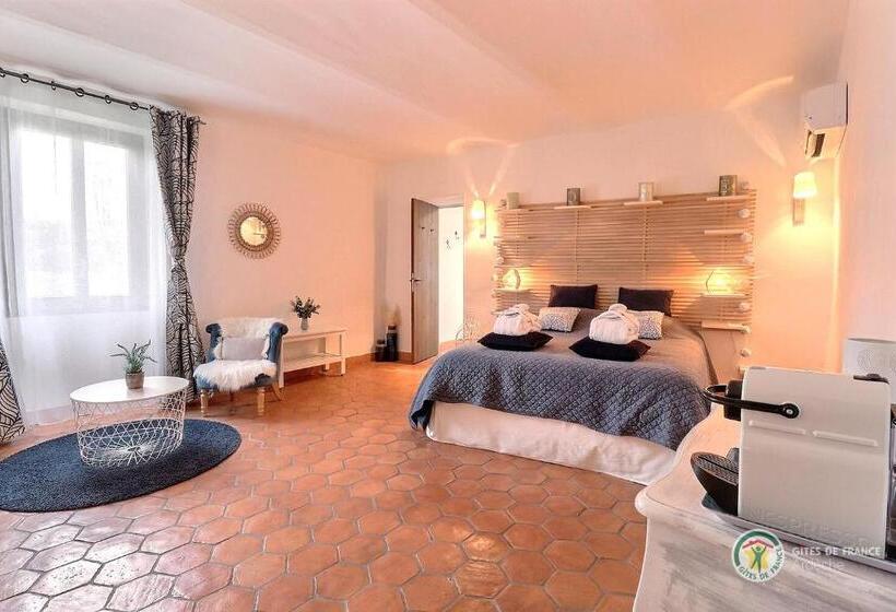 بنسيون La Bastide Maë