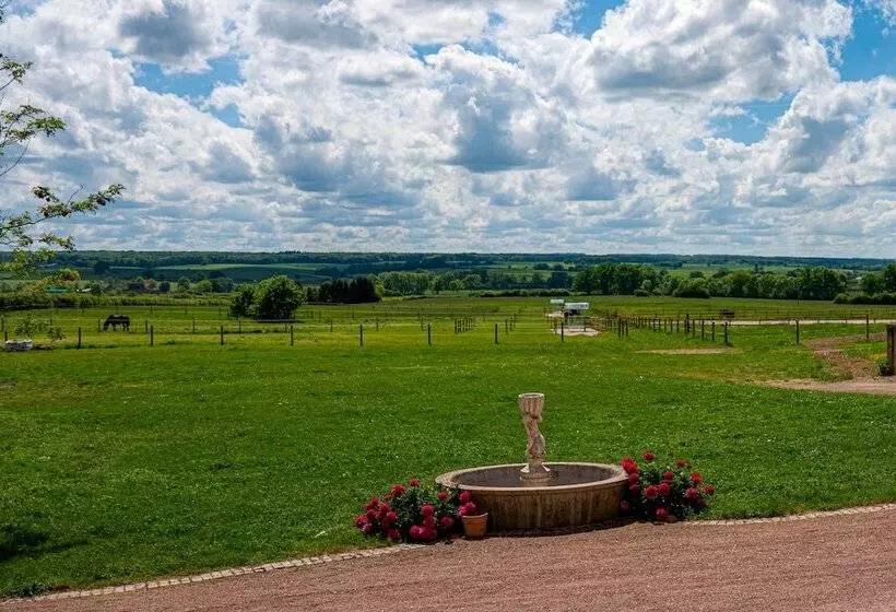 Majatalo La Maison De Souhey