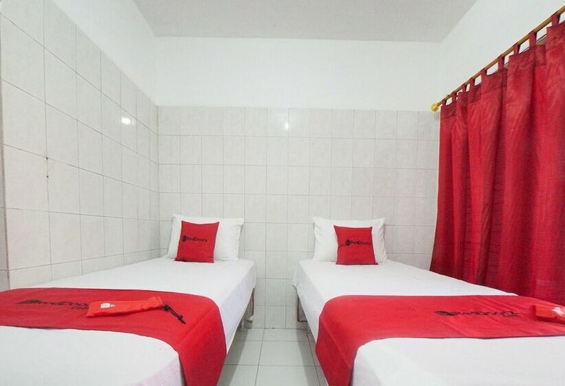 펜션 Reddoorz @ Tretes 2