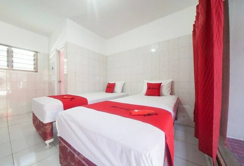 펜션 Reddoorz @ Tretes 2