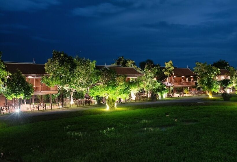 渡假胜地  Mane Hariharalaya