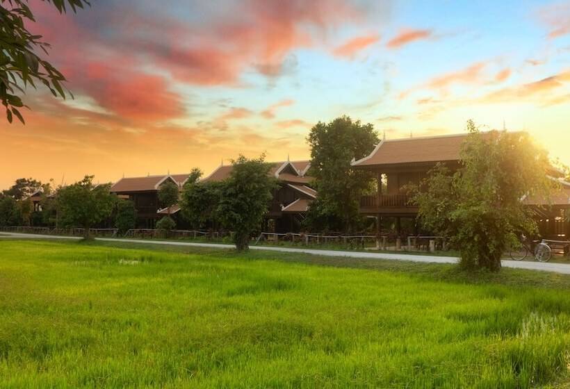 渡假胜地  Mane Hariharalaya