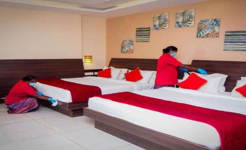 استراحتگاه White Pearl Residency