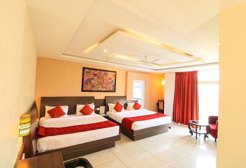 استراحتگاه White Pearl Residency