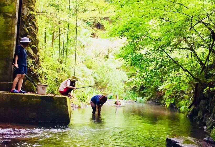 Vanguard Backpackers Hostel