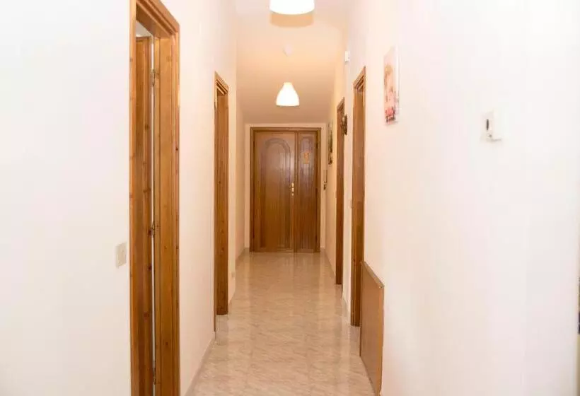 ベッドアンドブレックファースト Bnb Acasaconme