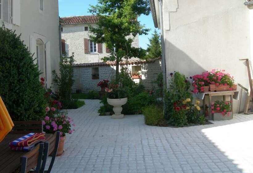 צימר La Fleur De Vigne   Maison D Hotes