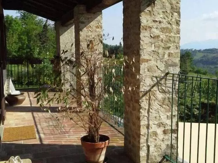 Aamiaismajoitus (B&B) Villa Malgrè Tout