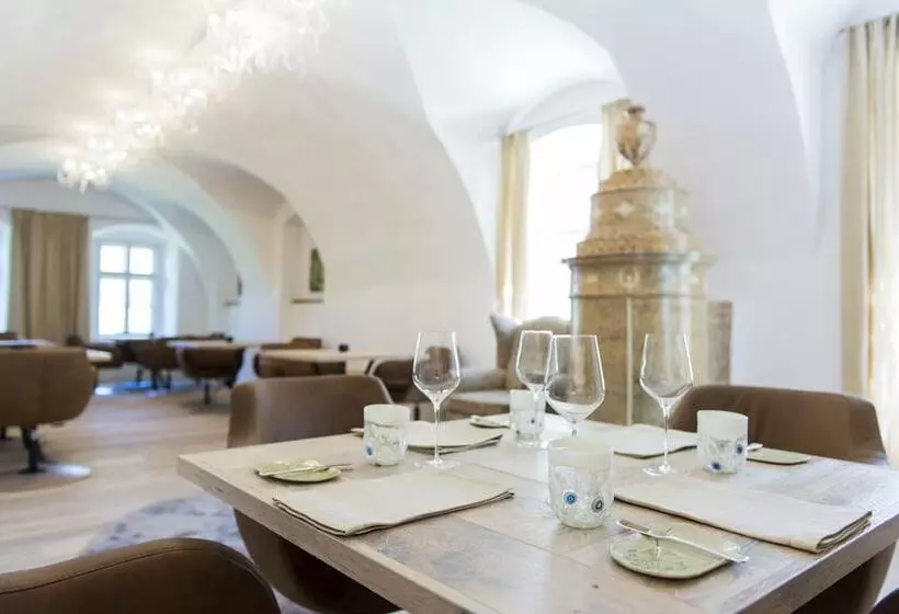 Hotelli Am Pfarrhof   Gourmet