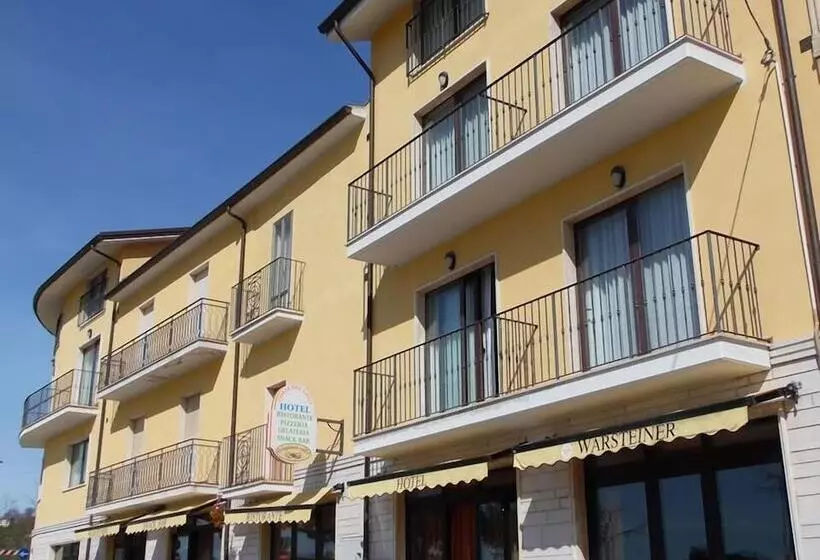 Hotelli Coste Del Lago