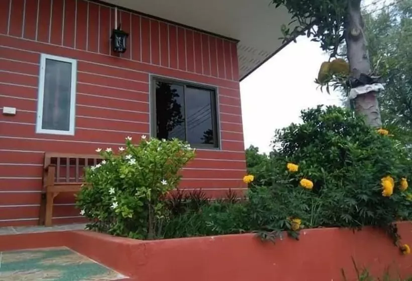 Hotelli Reuan Jao Ngao Resort