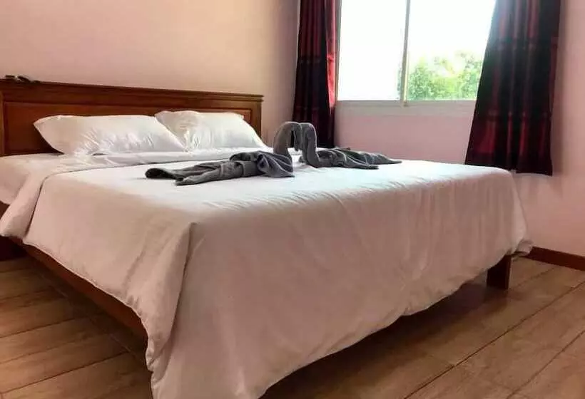 Hotelli Reuan Jao Ngao Resort