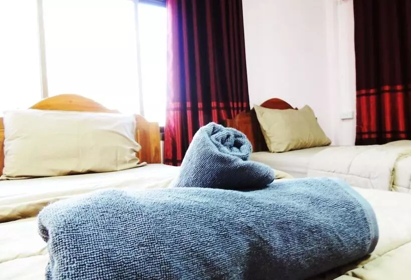 Hotelli Reuan Jao Ngao Resort