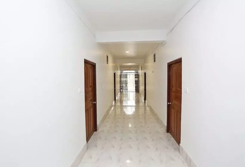 Hotelli Spot On 39403 Royal Bangal
