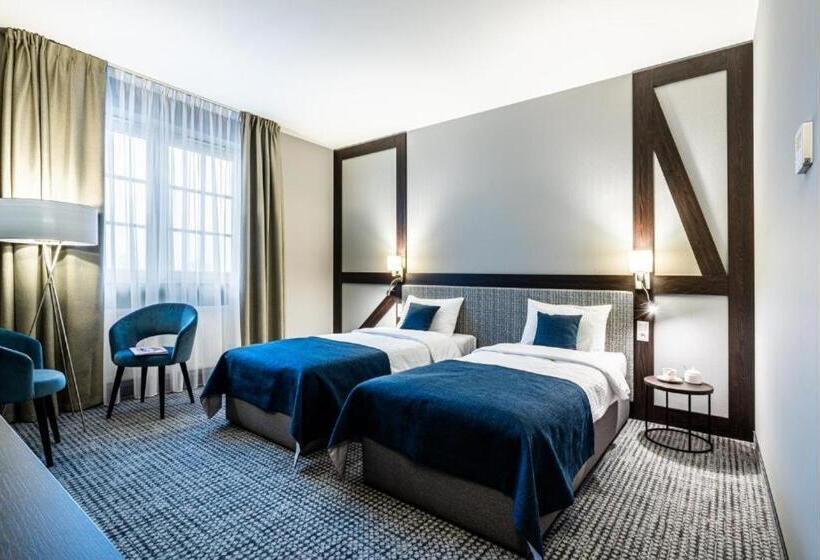 호텔 Sezony. Restauracja I