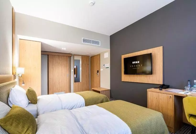 ホテル Sezony. Restauracja I