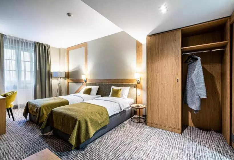 ホテル Sezony. Restauracja I