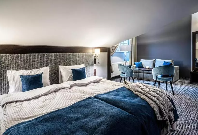 ホテル Sezony. Restauracja I