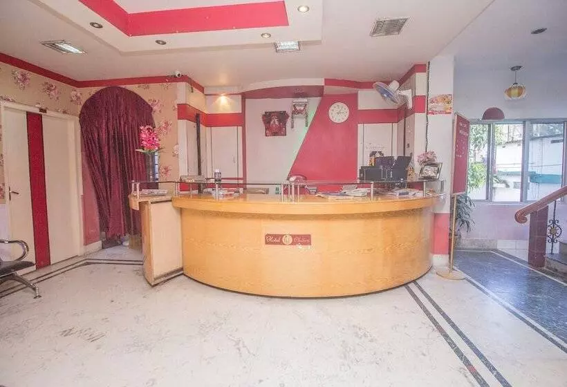 Spot On 48821 Hotel Chitra