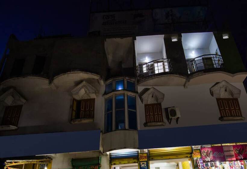 ホテル Spot On 49451 New Bishnupriya