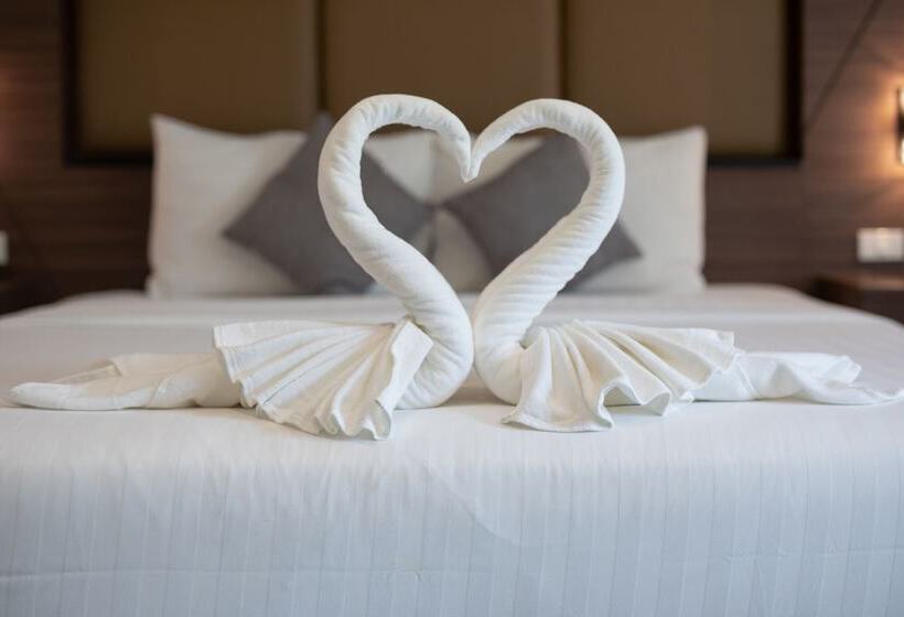 هتل The Bell Airport Phuket