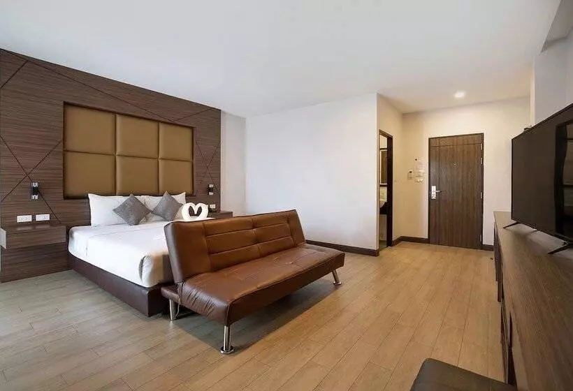 ホテル The Bell Airport Phuket