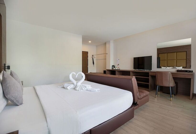 هتل The Bell Airport Phuket