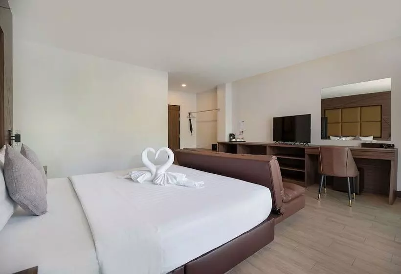 ホテル The Bell Airport Phuket