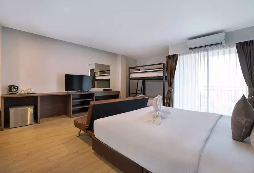 ホテル The Bell Airport Phuket